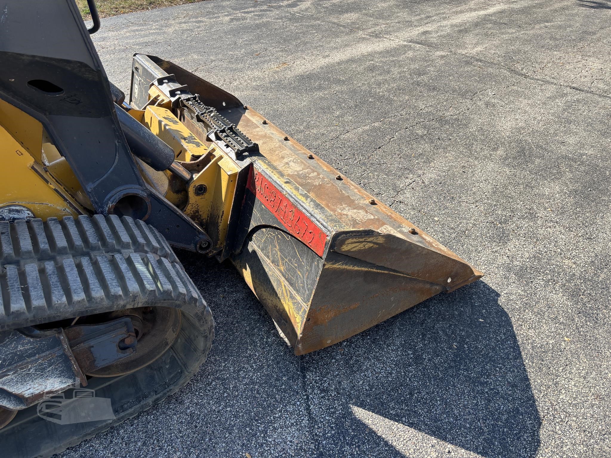 2021 John Deere 333G