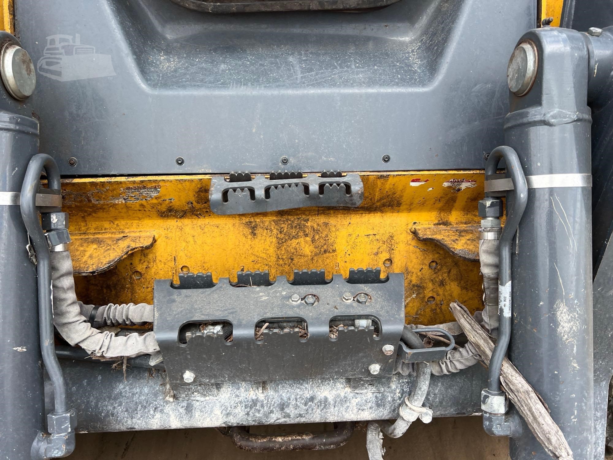 2022 John Deere 333G