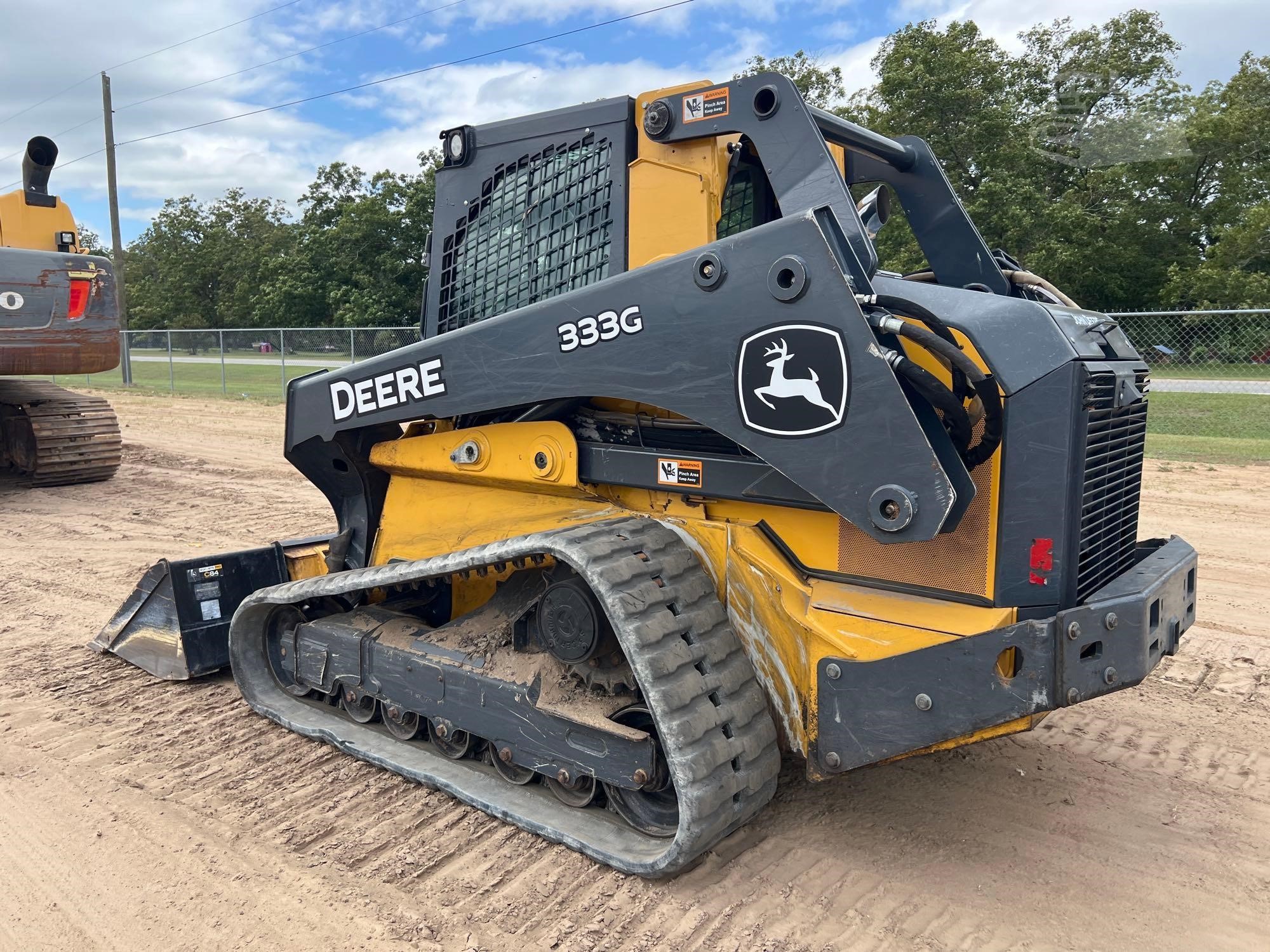 2022 John Deere 333G