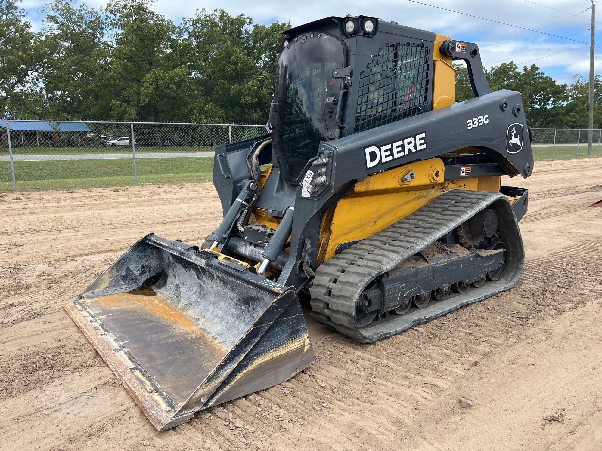 2022 John Deere 333G