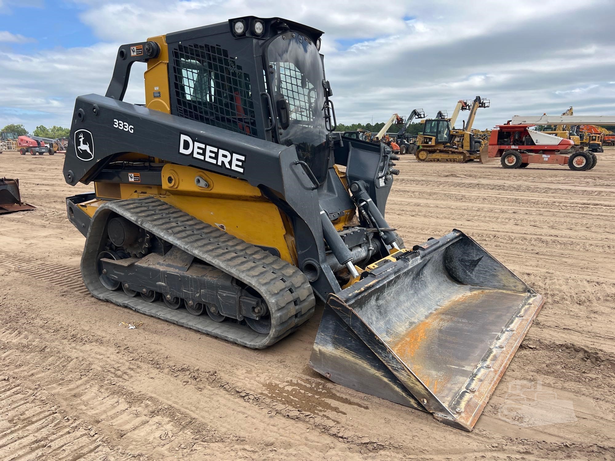 2022 John Deere 333G