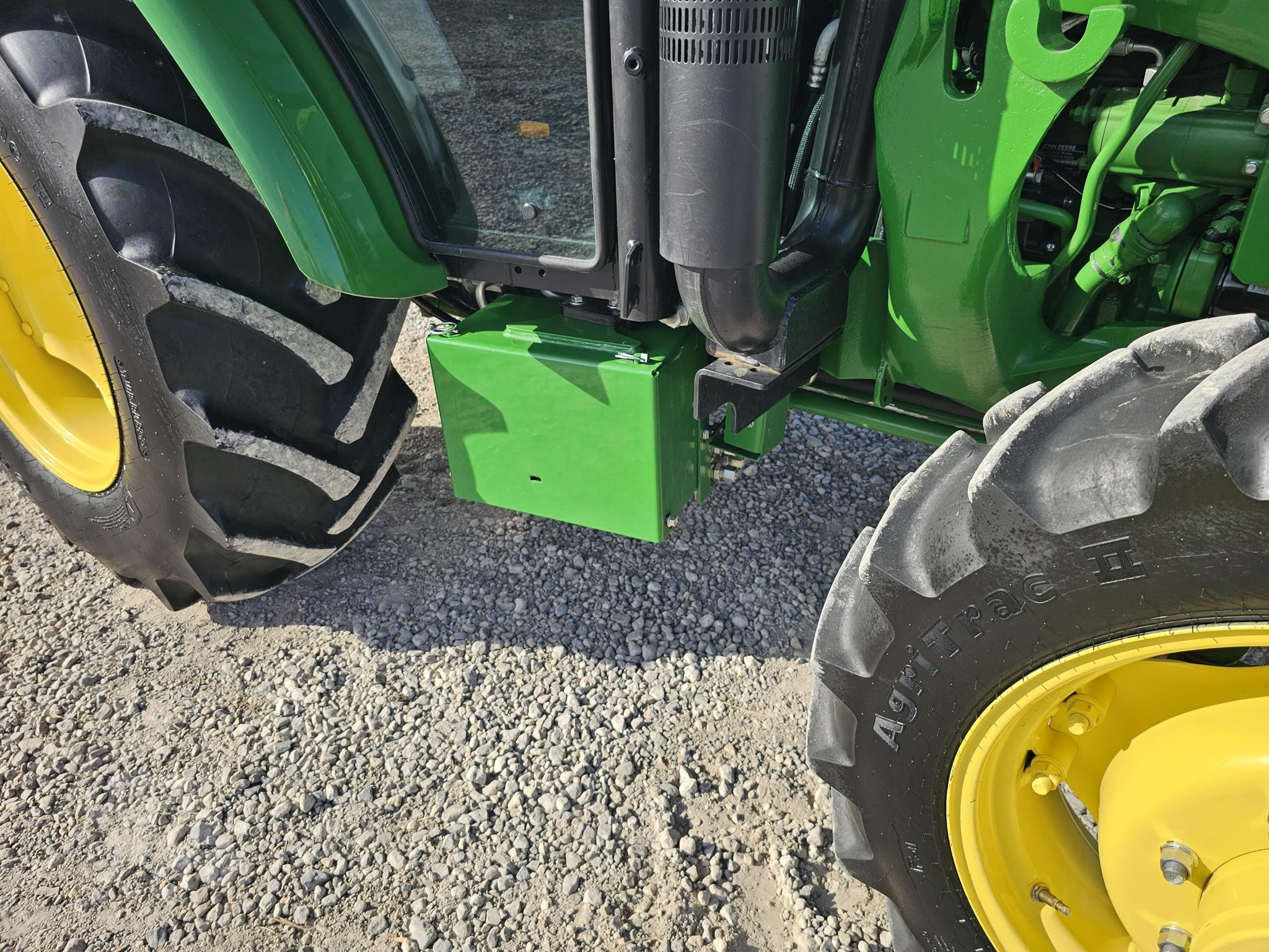 2021 John Deere 5075E