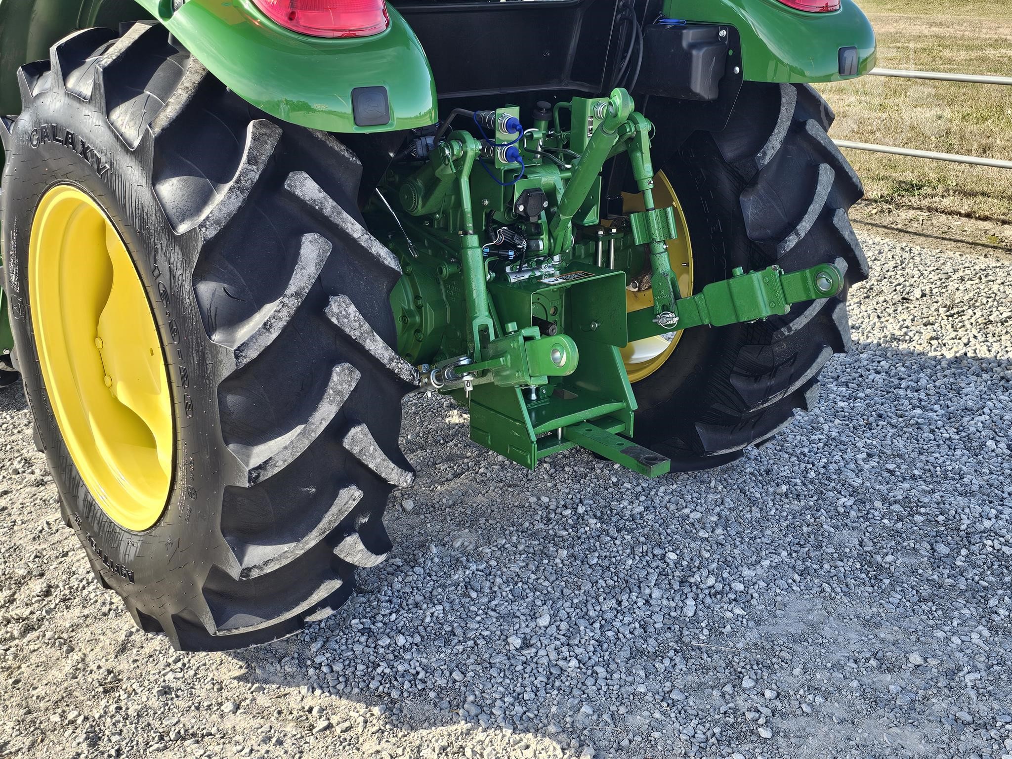 2021 John Deere 5075E