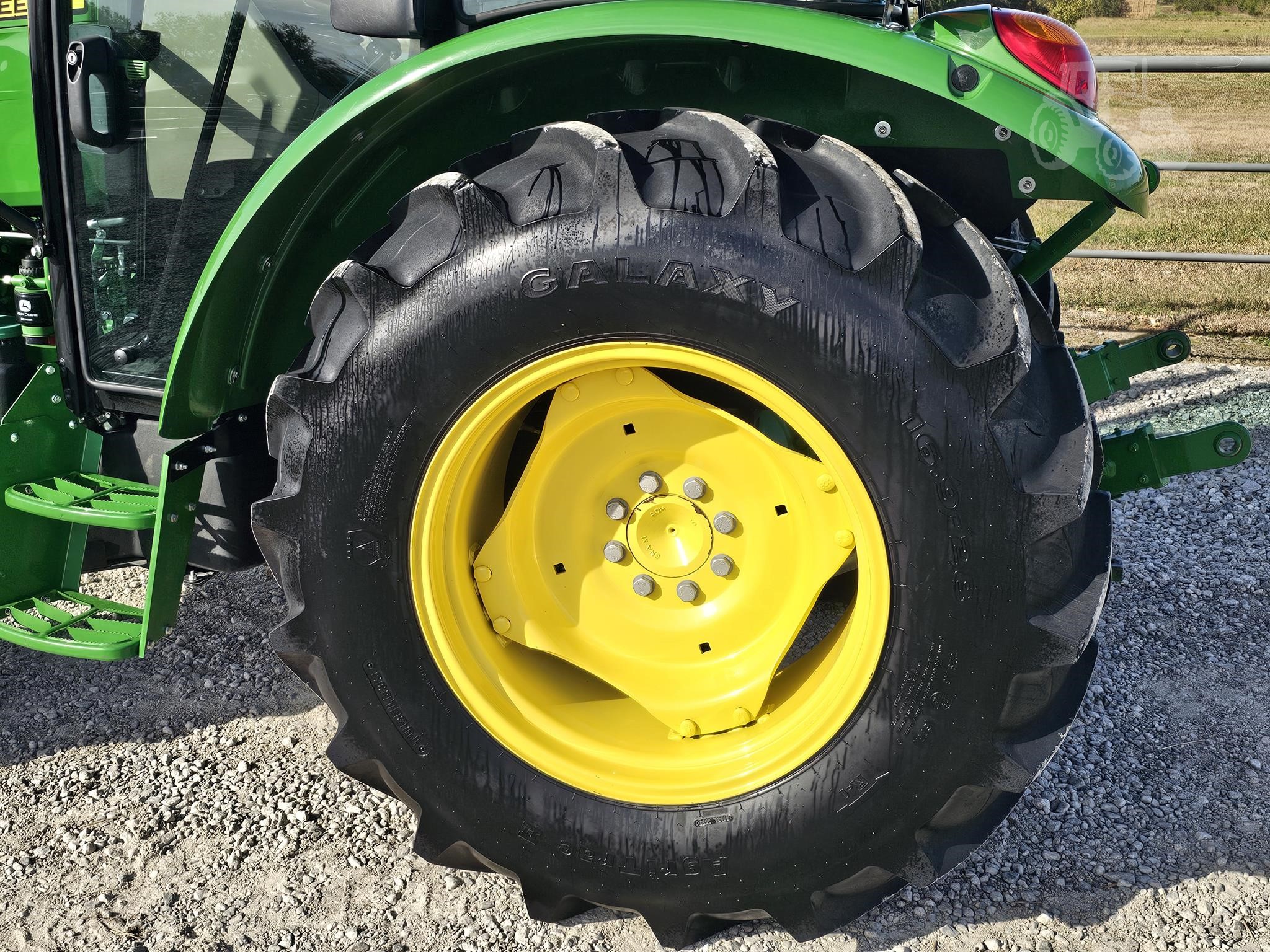 2021 John Deere 5075E