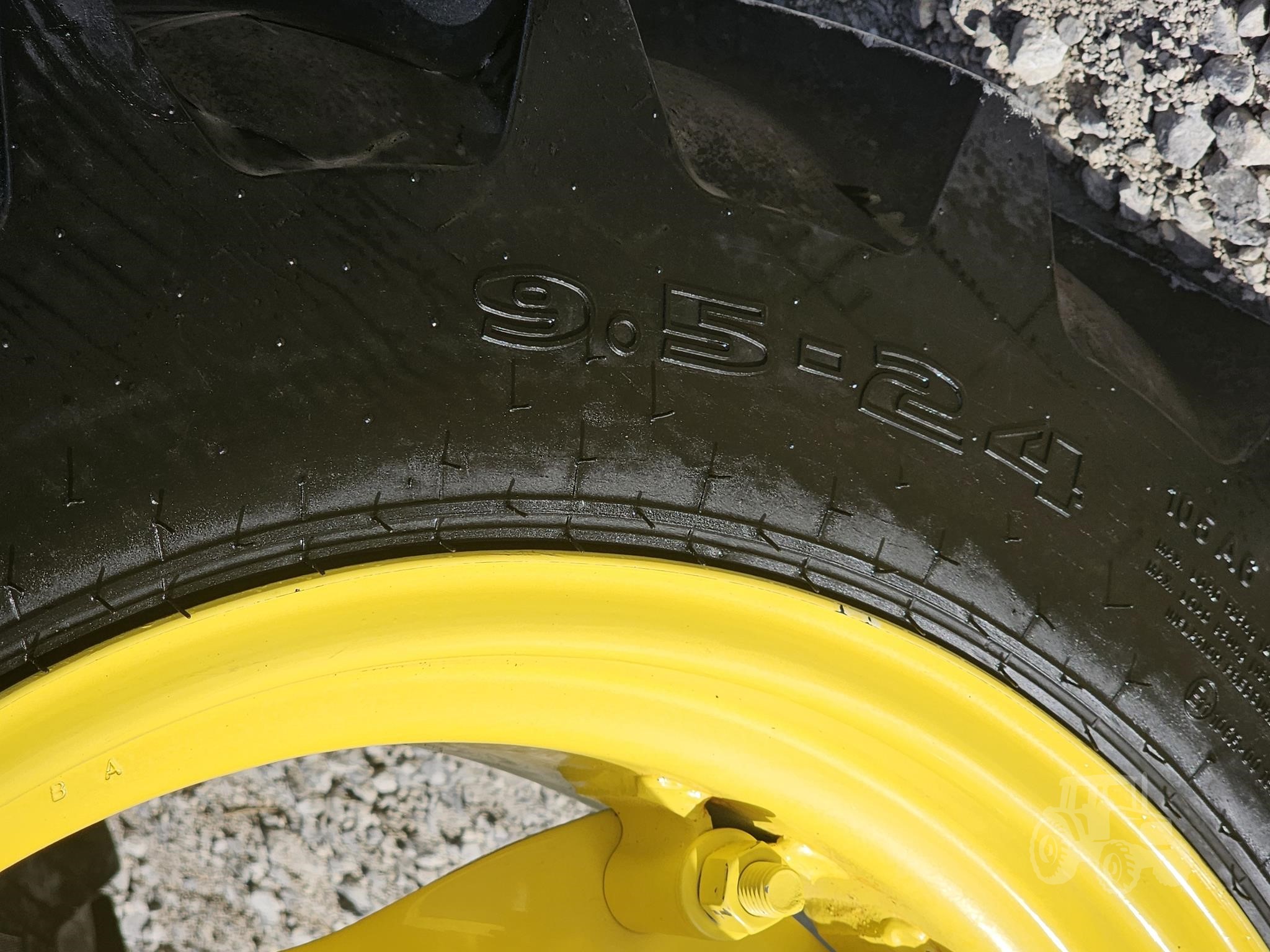 2021 John Deere 5075E