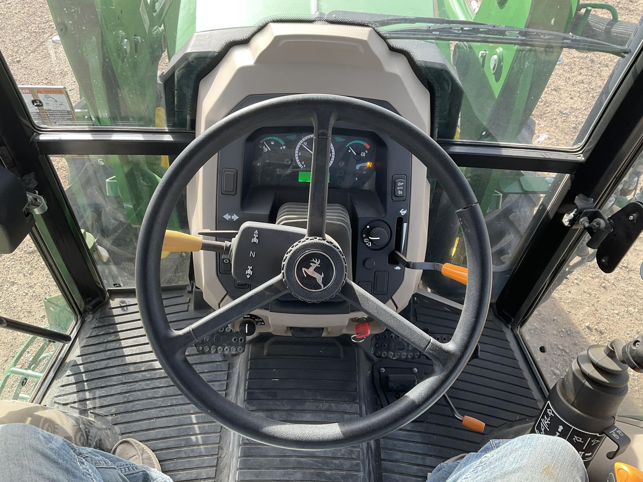 2017 John Deere 5075E