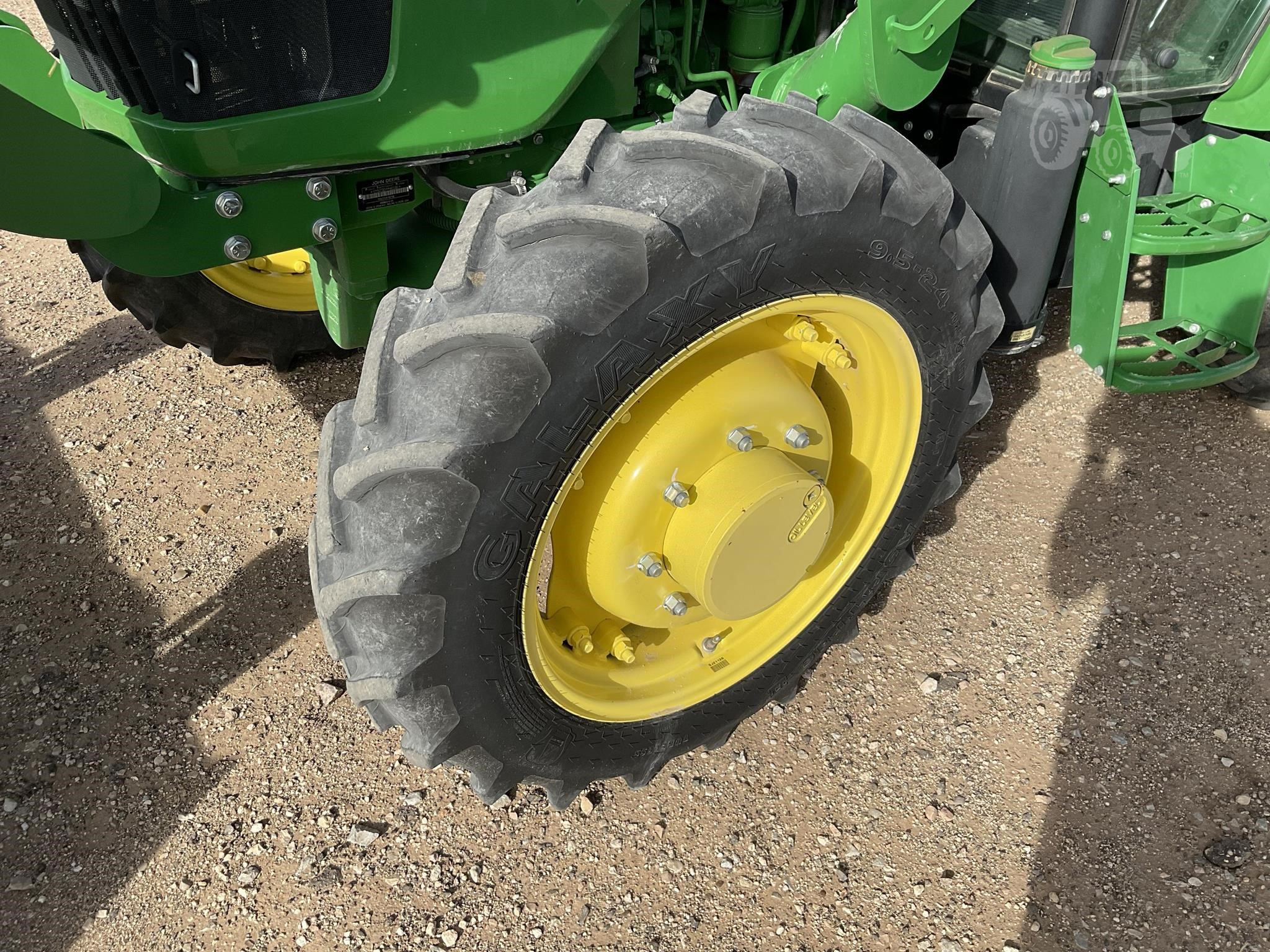 2017 John Deere 5075E