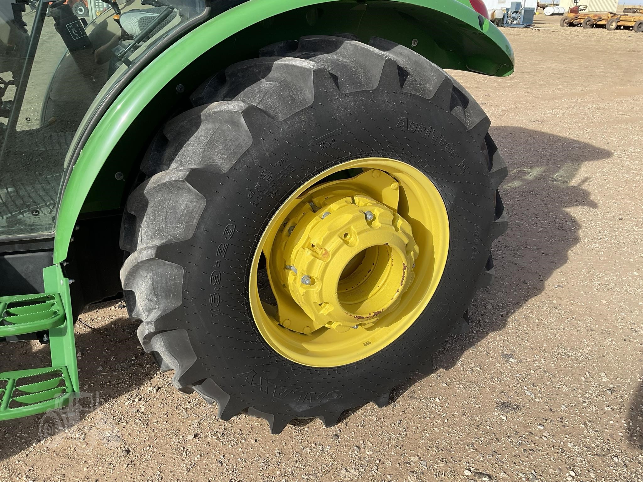 2017 John Deere 5075E