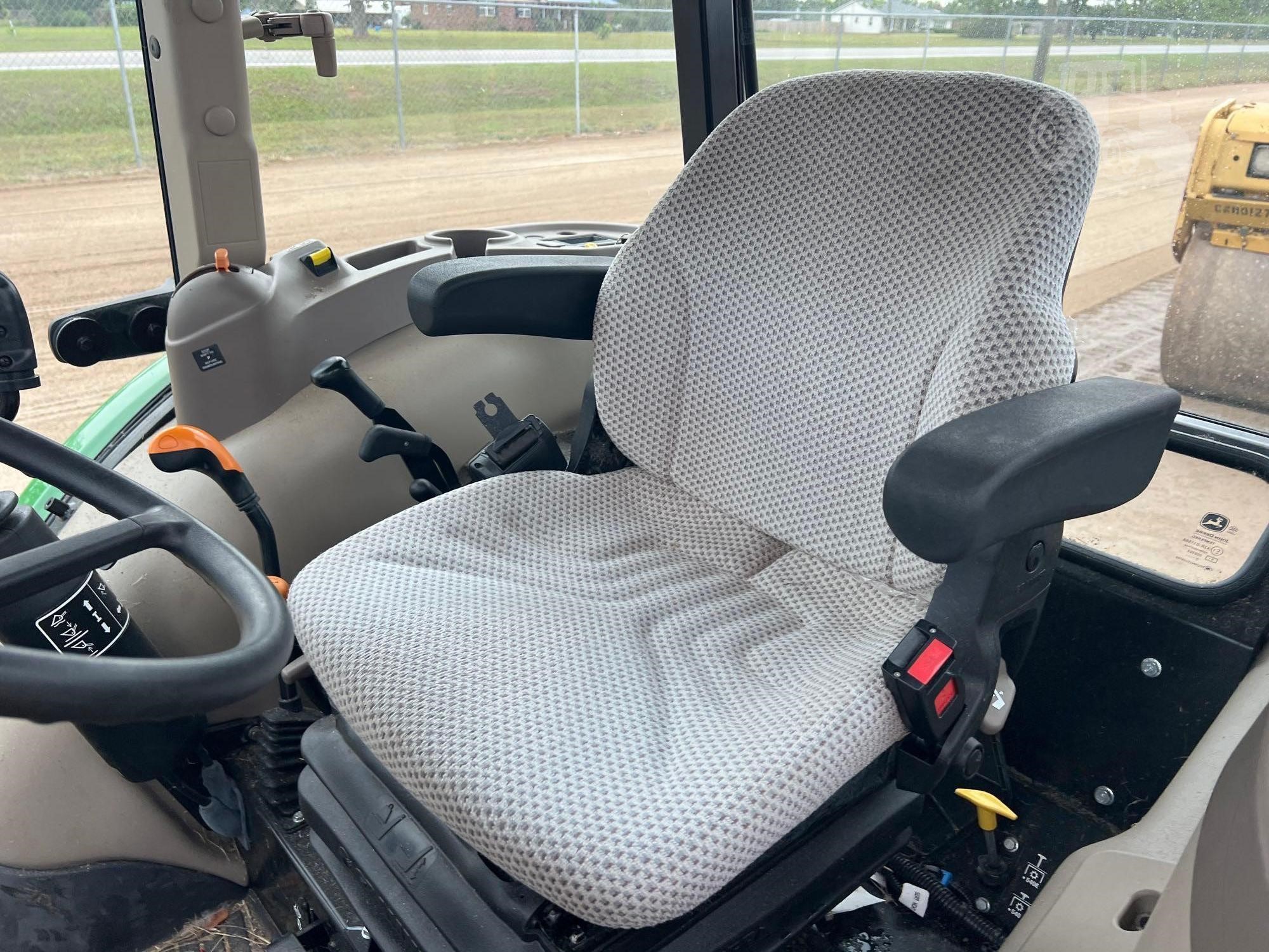 2021 John Deere 5075E