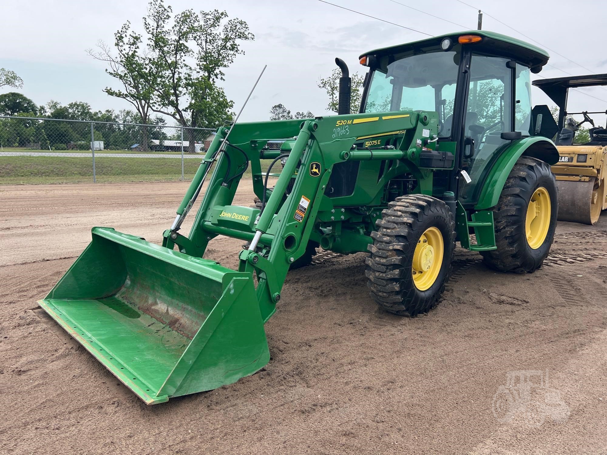 2021 John Deere 5075E