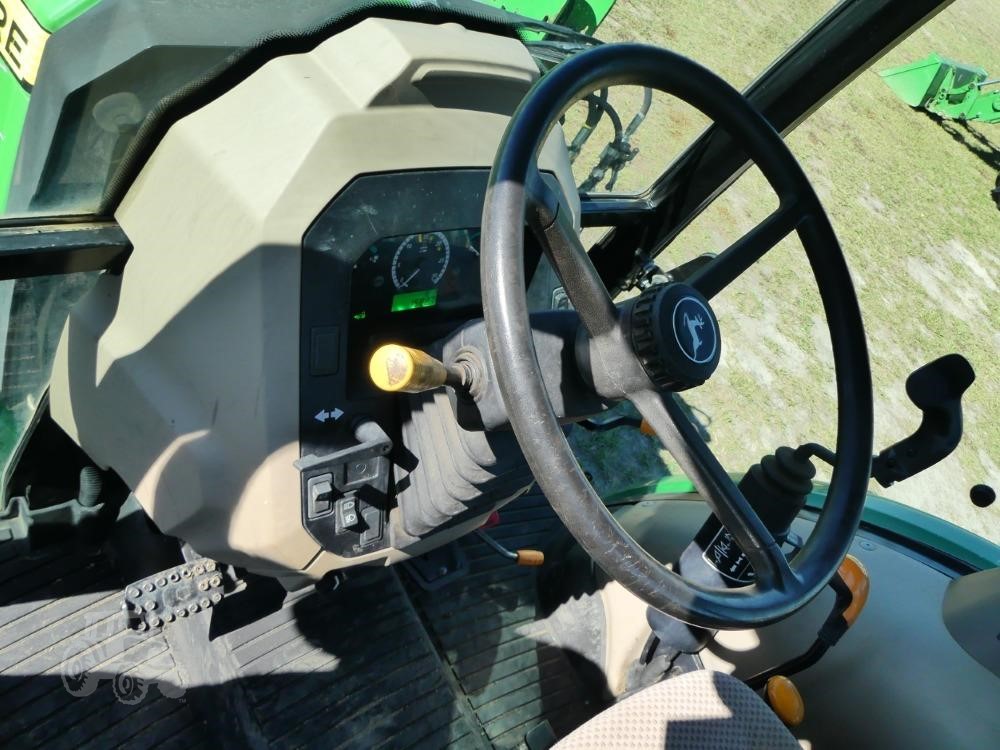 2016 John Deere 5075E