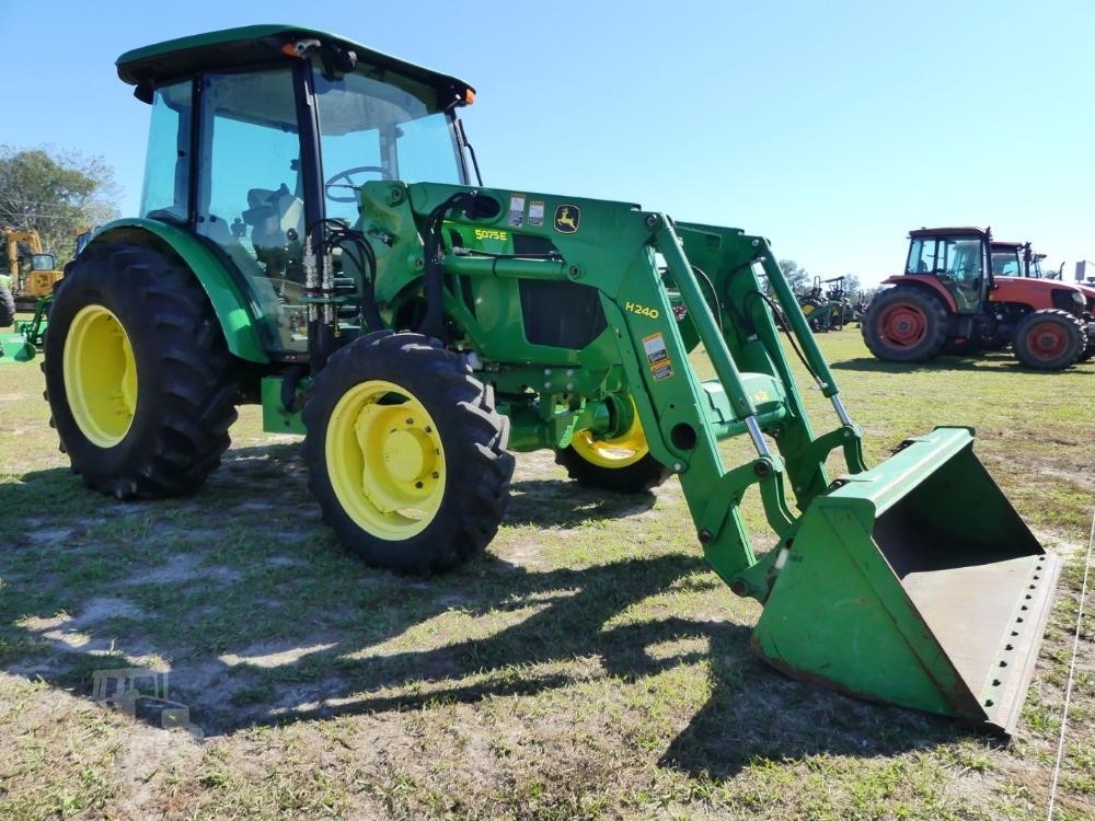 2016 John Deere 5075E