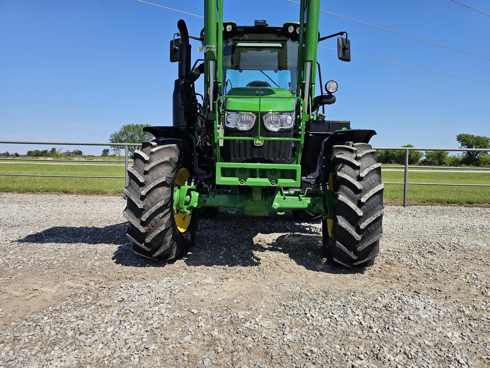 2023 John Deere 6120M