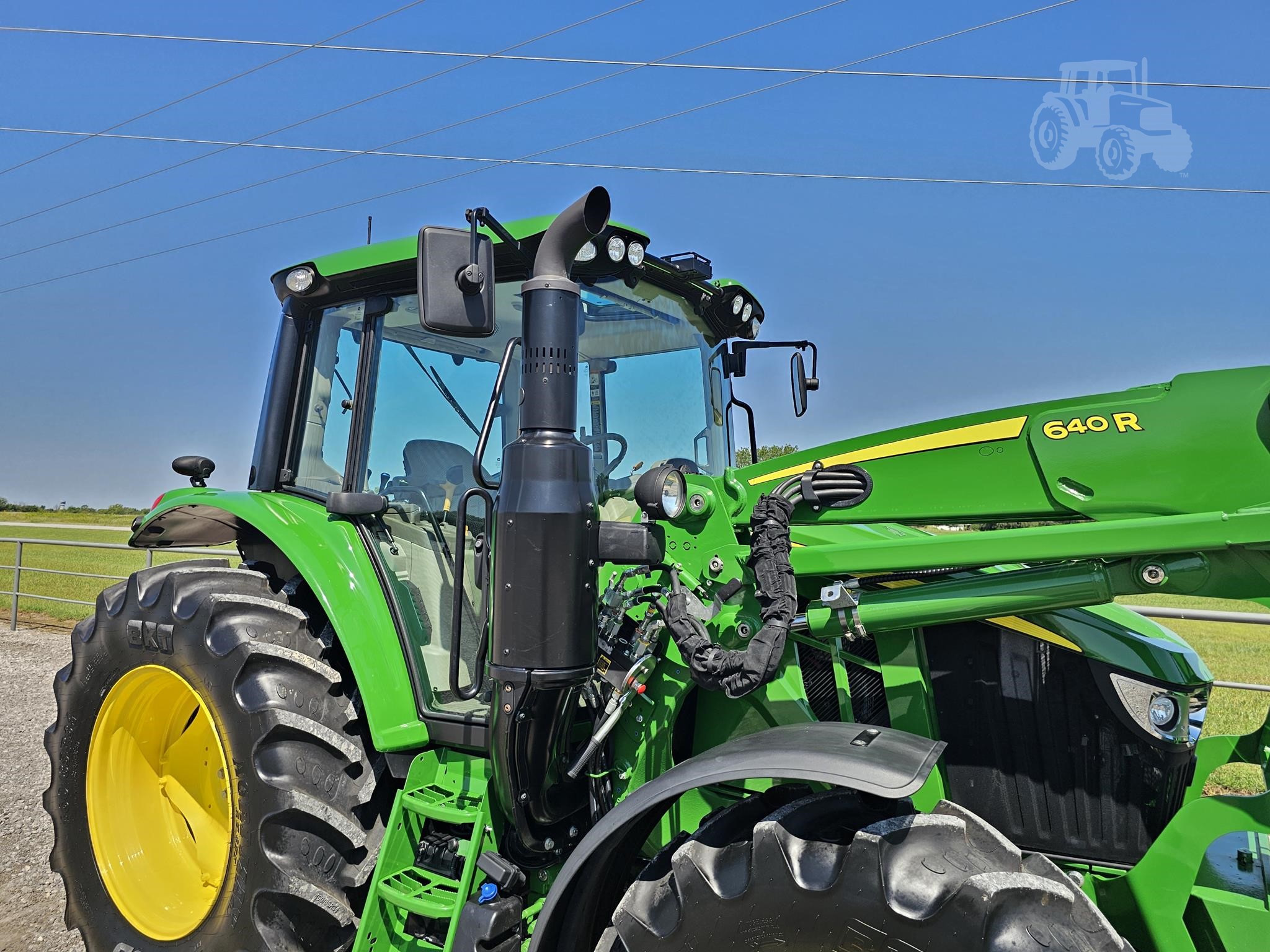 2023 John Deere 6120M