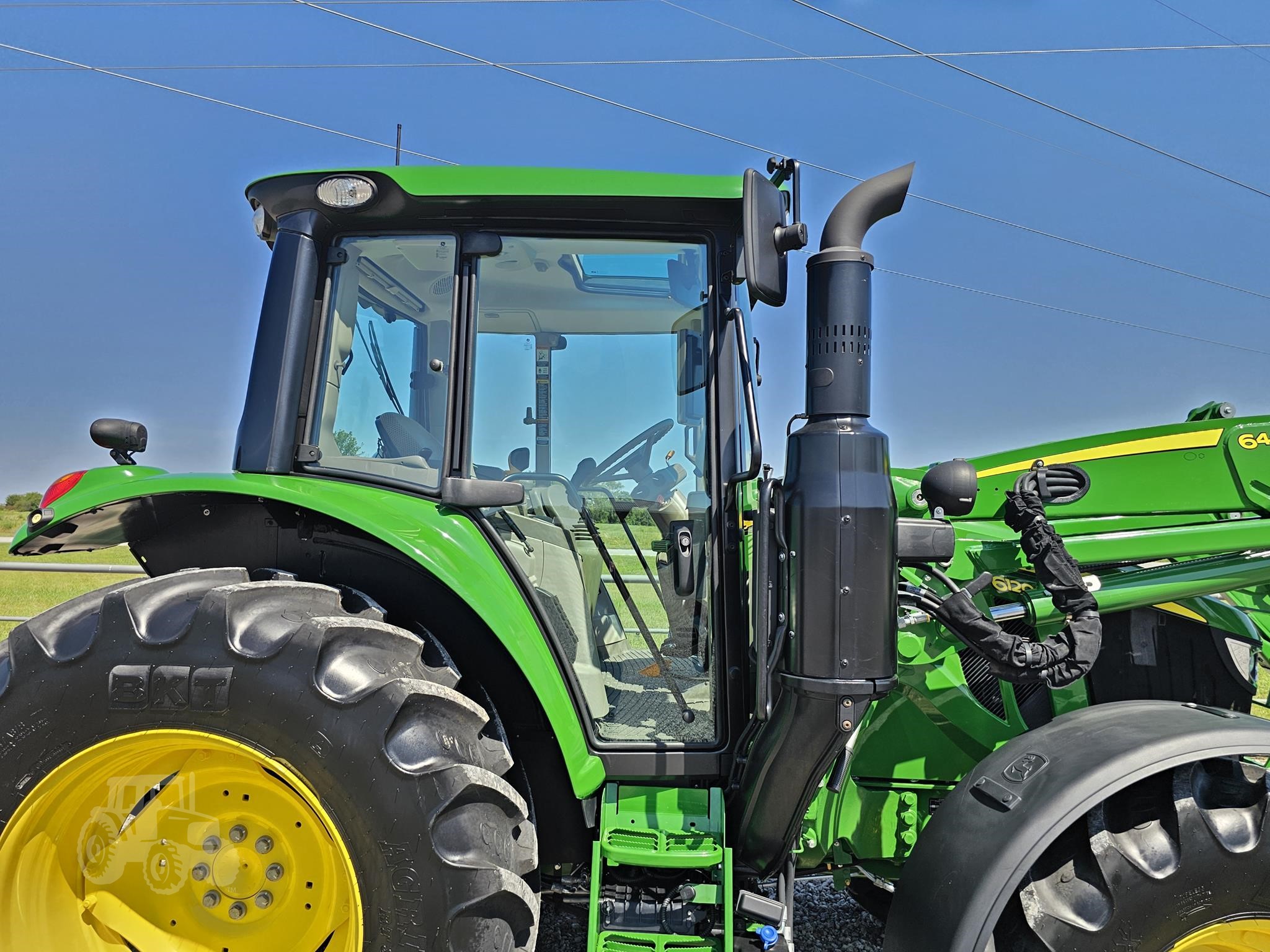 2023 John Deere 6120M