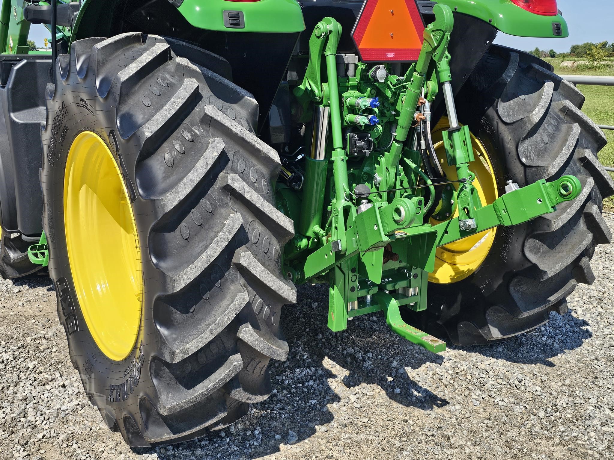 2023 John Deere 6120M
