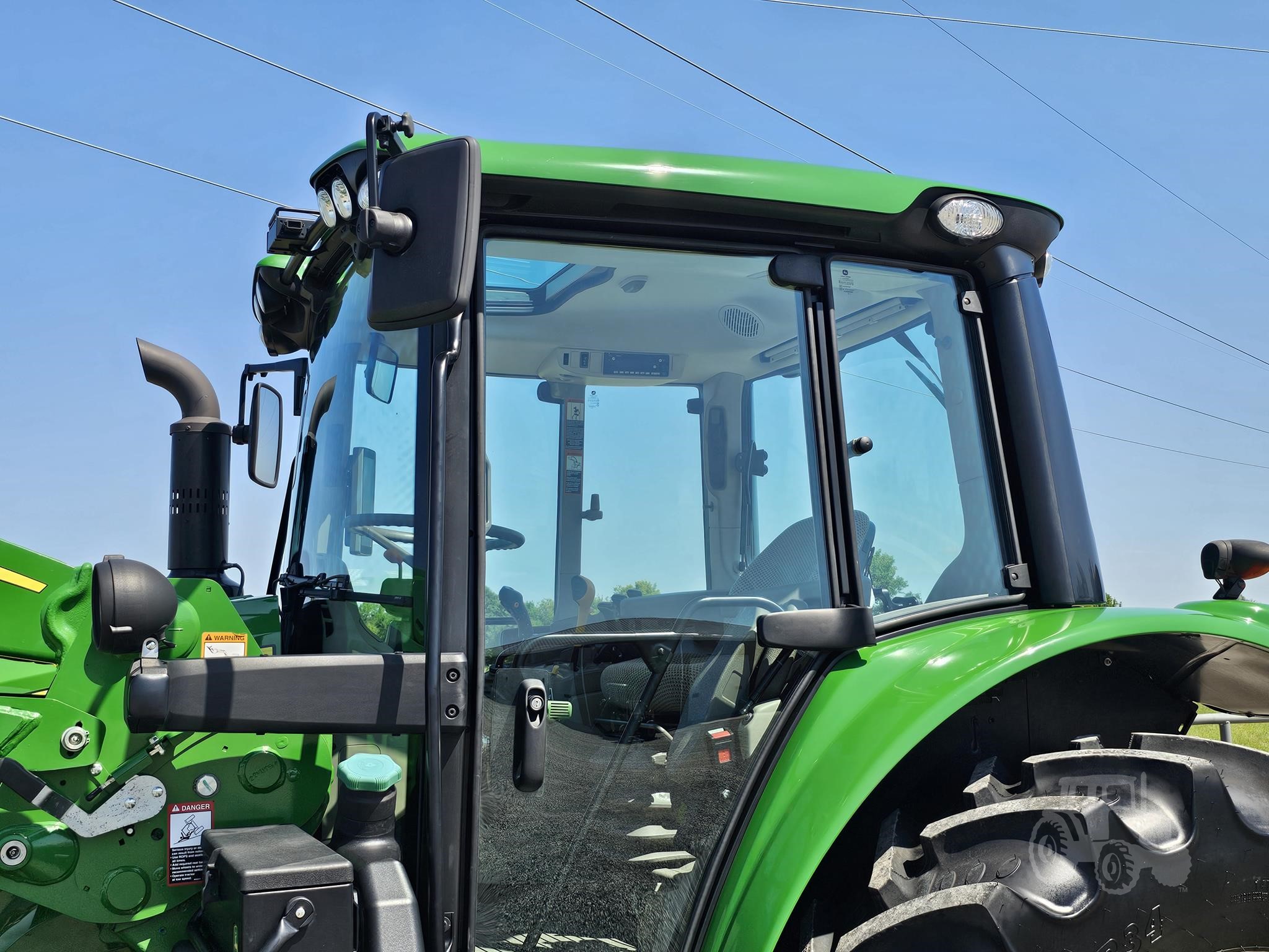 2023 John Deere 6120M
