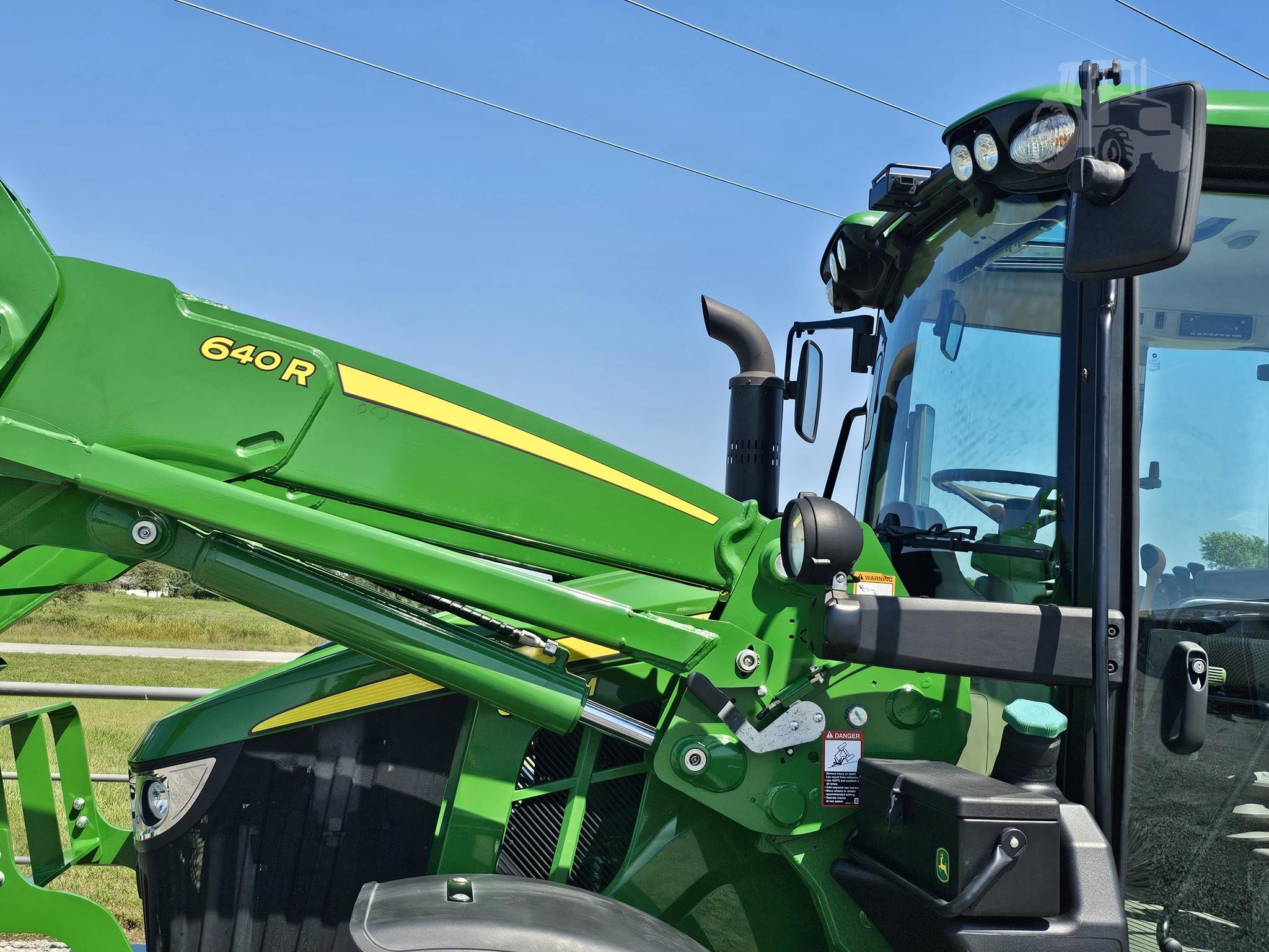 2023 John Deere 6120M