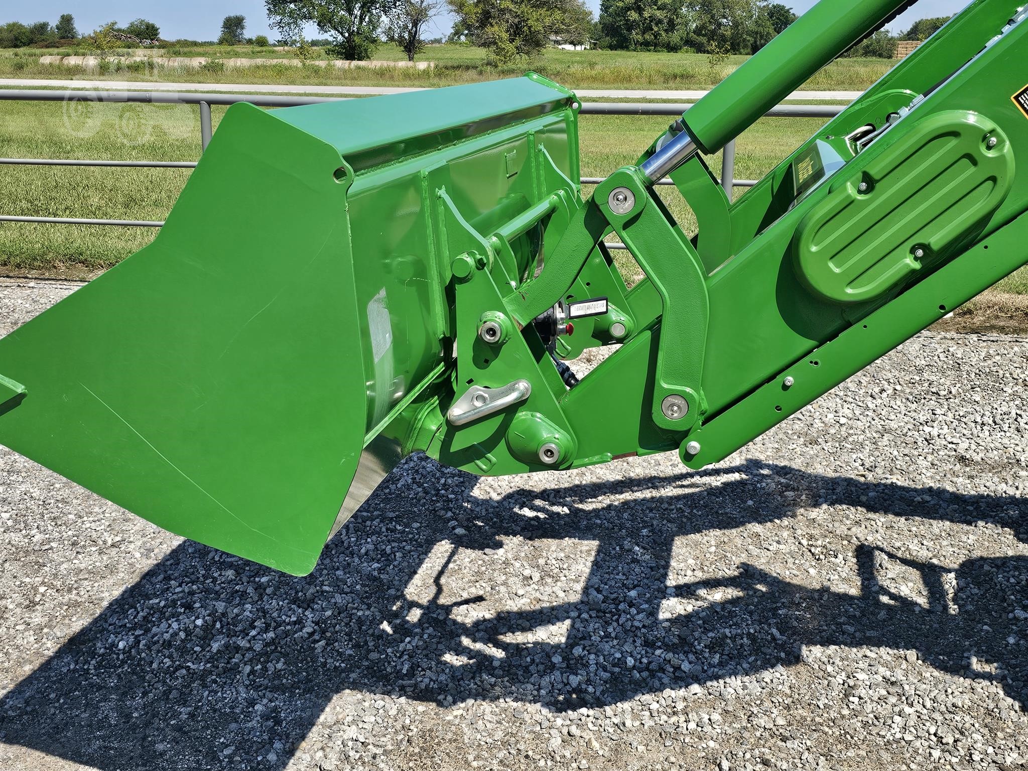2023 John Deere 6120M